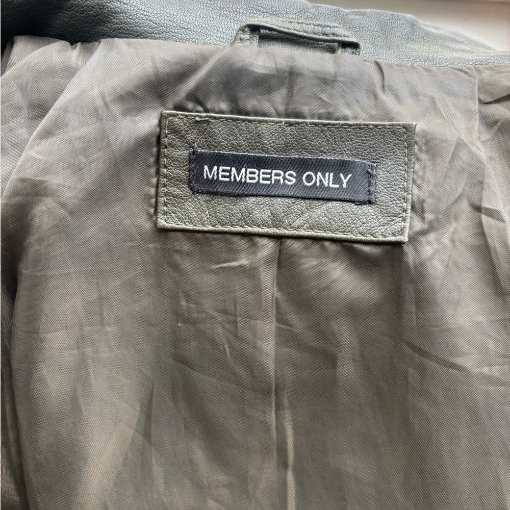 Members Only Vintage Olive Green Leather Jacket - Picture 14 of 16